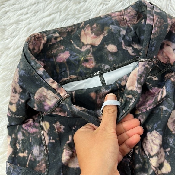 Lululemon Fast & Free Crop II Nulux 19" Peony Multi - Picture 3 of 6